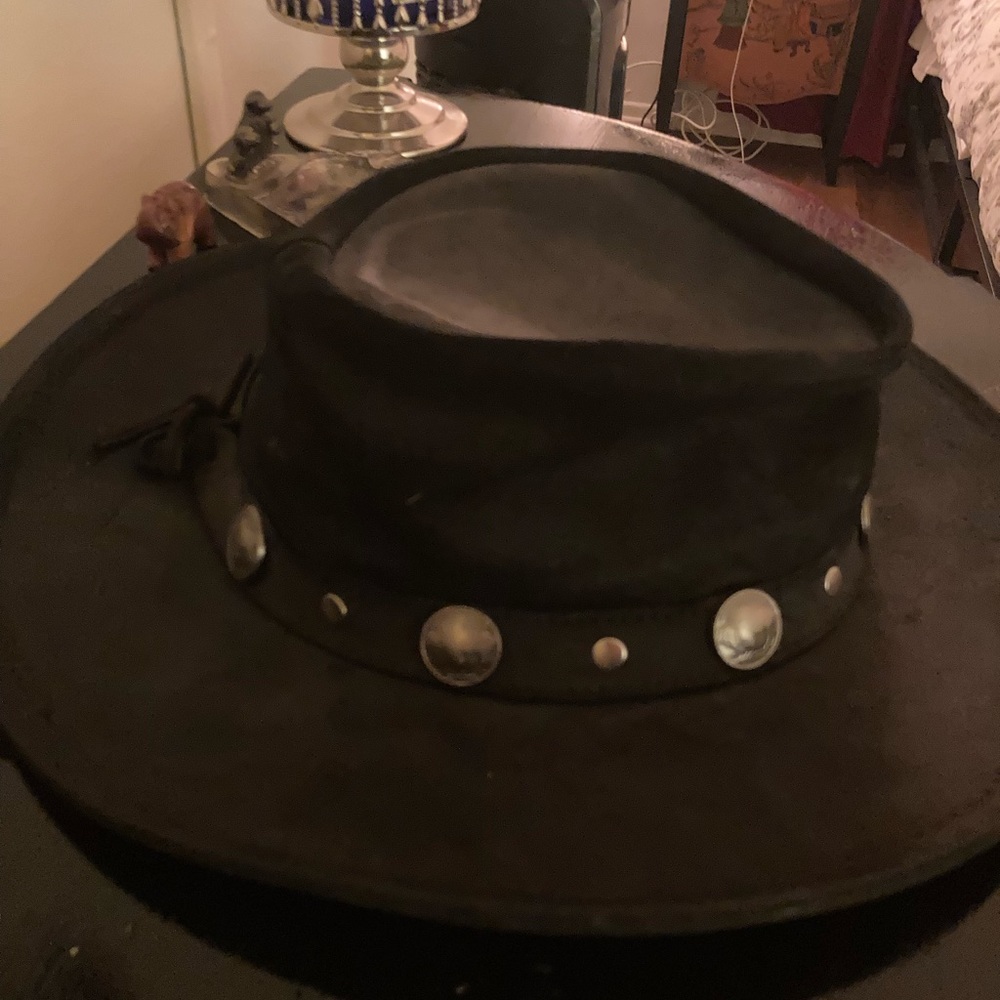 Brand new outback hat